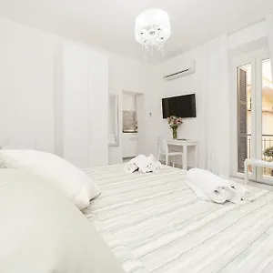White Flat Termini Rome